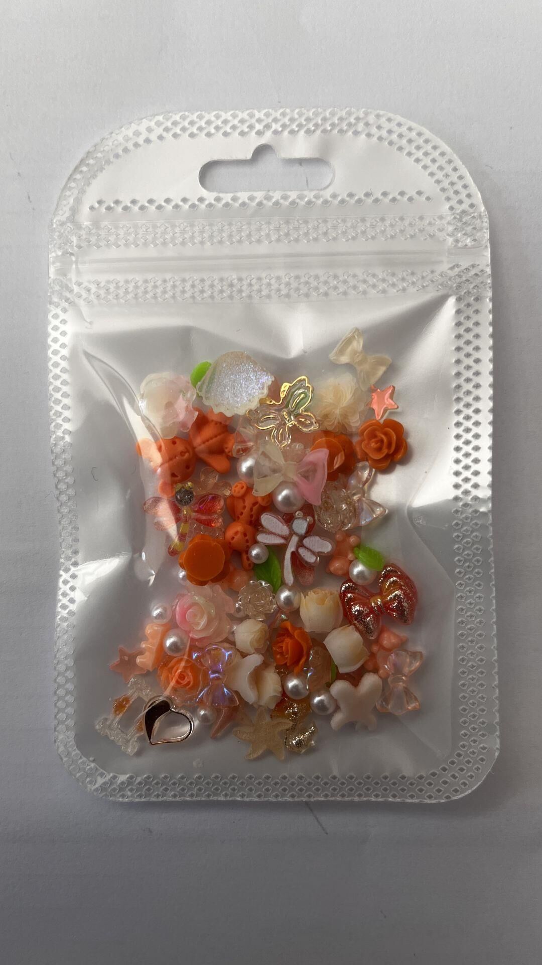 TIRNAK ÜSTÜ 3D ÇARM SÜS NO:12