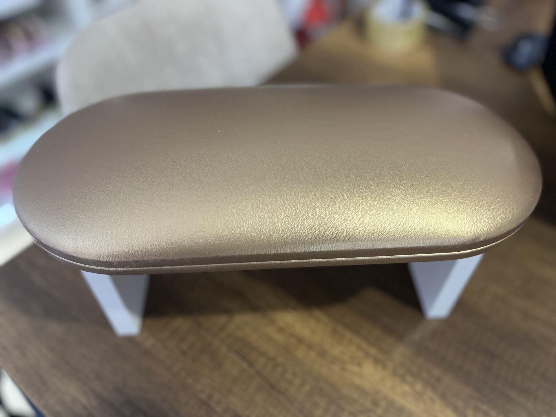 GALA MANİKÜR SEHPASI GOLD