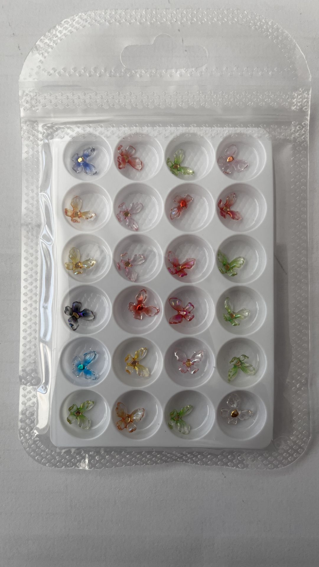 TIRNAK ÜSTÜ 3D ÇARM SÜS NO:11