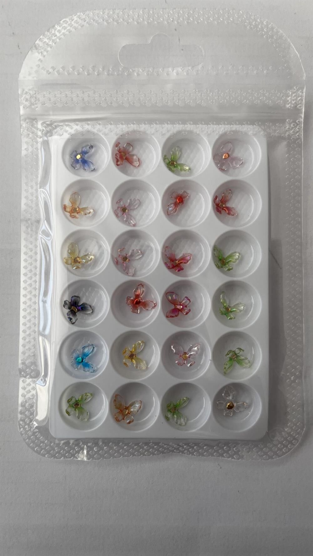 TIRNAK ÜSTÜ 3D ÇARM SÜS NO:11