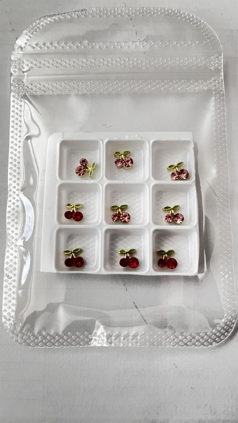 TIRNAK ÜSTÜ 3D ÇARM SÜS NO:9